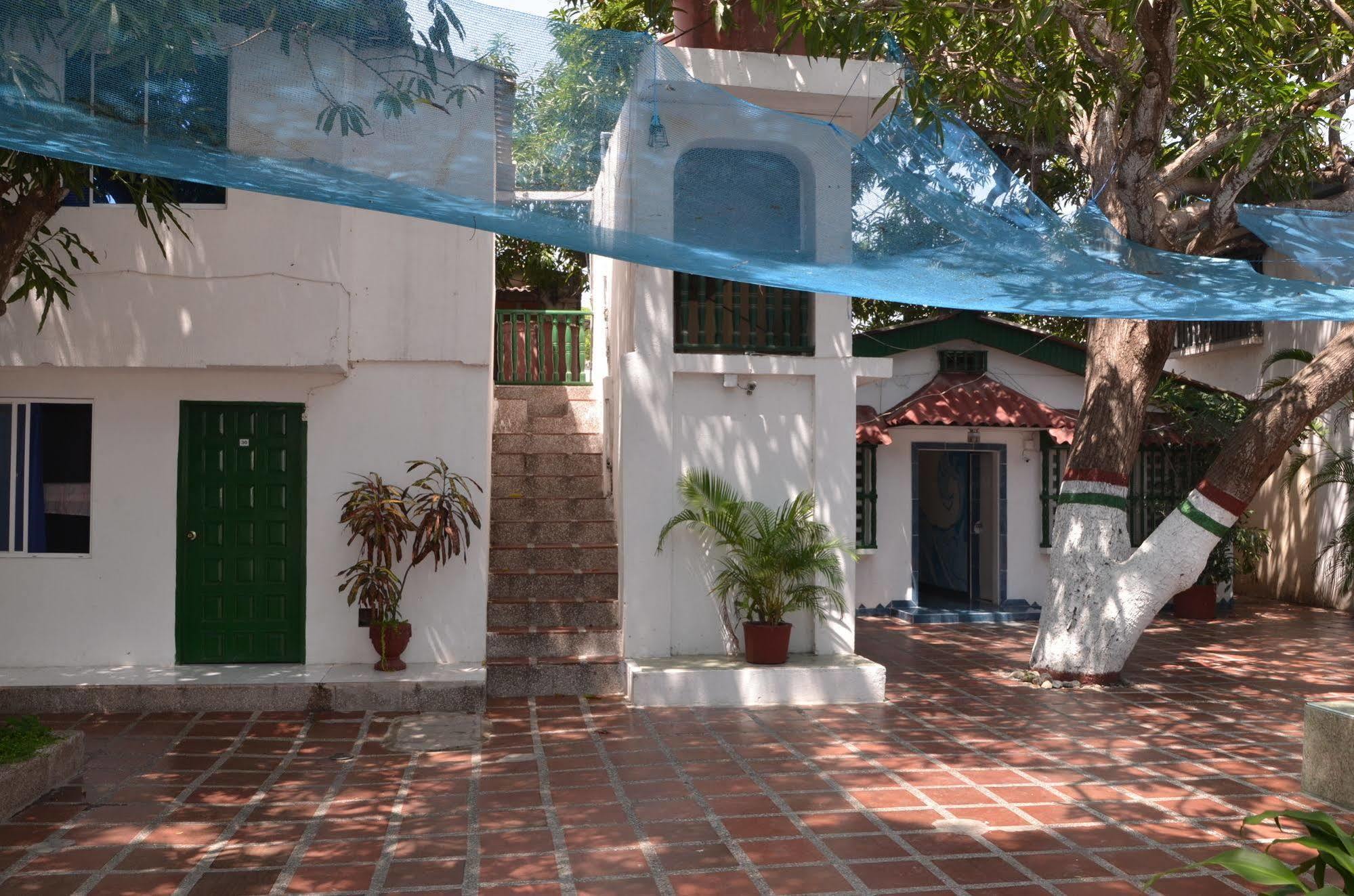 Hotel Vargas Airport Cartagène Extérieur photo